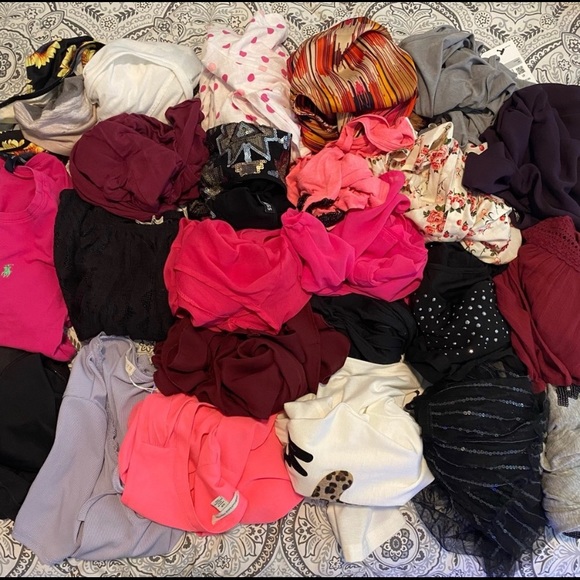 Women’s Clothing Mystery Box - Picture 2 of 5